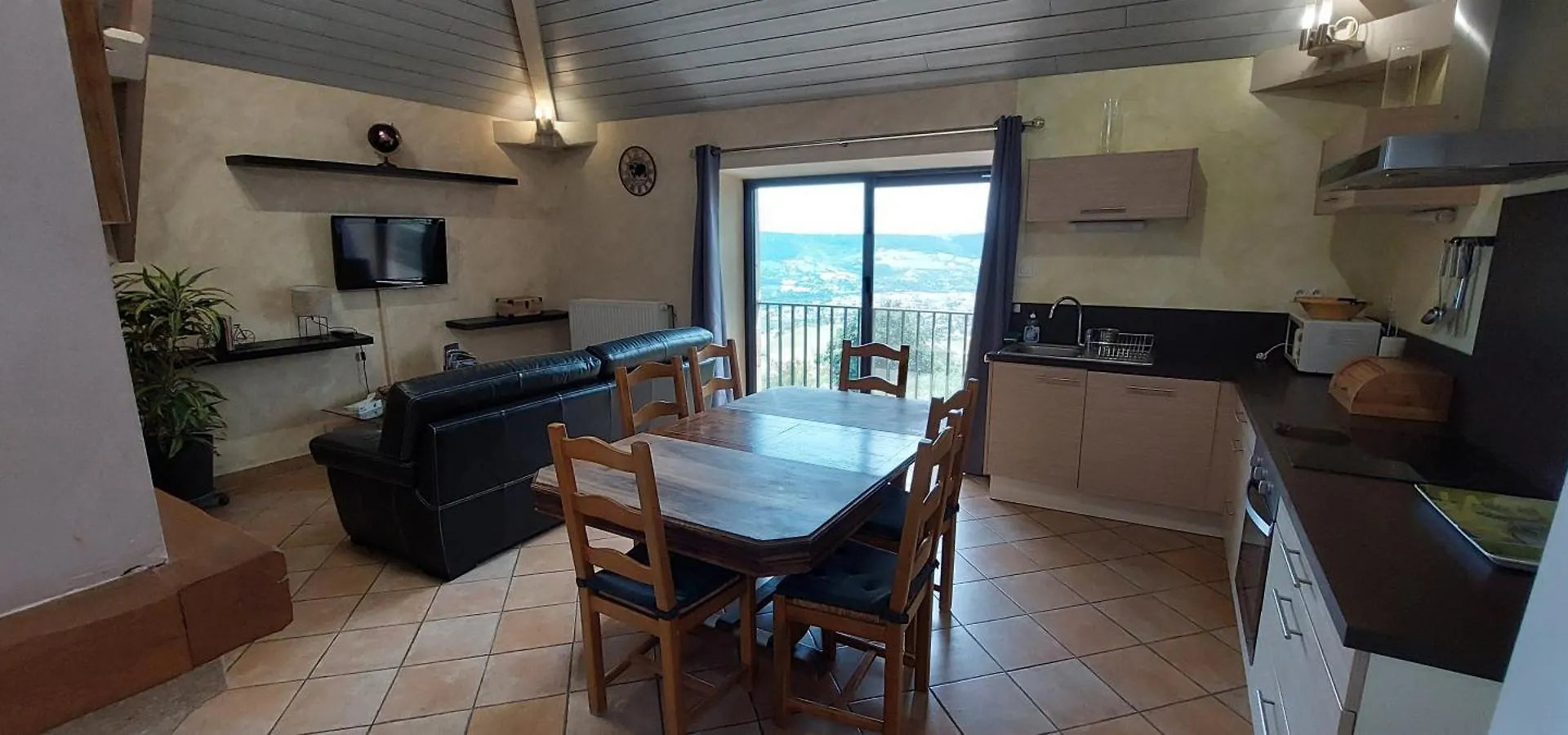 Dom wakacyjny Maison De Vacances Vue Panoramique Le Pailler 4 A 9 Personnes Millau Francja