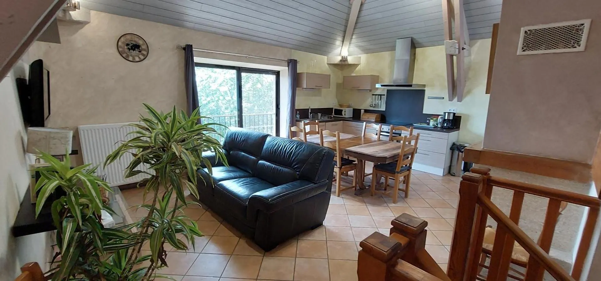 Dom wakacyjny Maison De Vacances Vue Panoramique Le Pailler 4 A 9 Personnes Millau