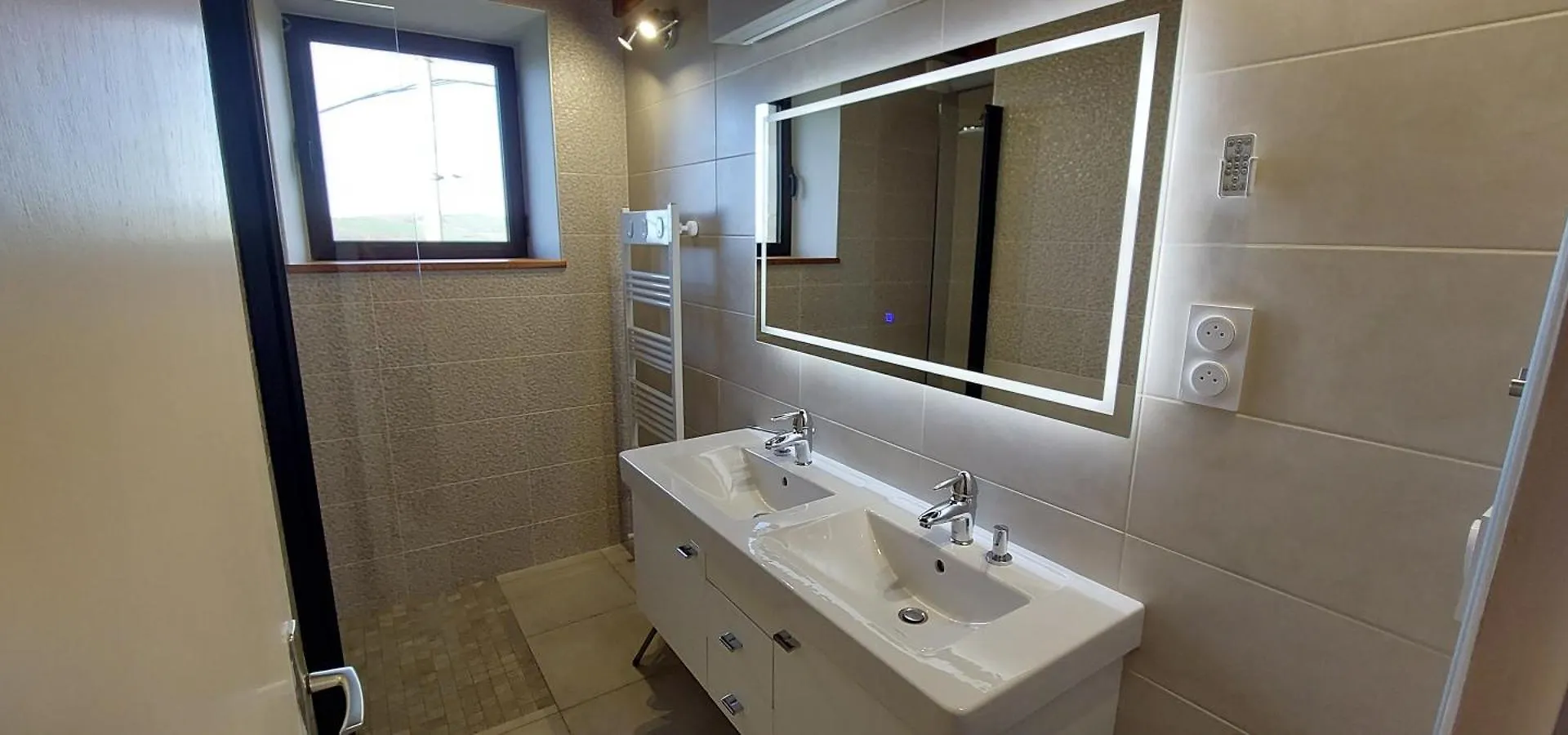 Maison De Vacances Vue Panoramique Le Pailler 4 A 9 Personnes Millau Dom wakacyjny